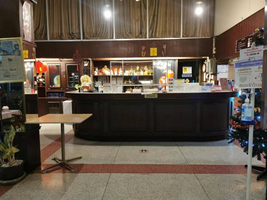 苏帕克酒店 加拉信 外观 照片
