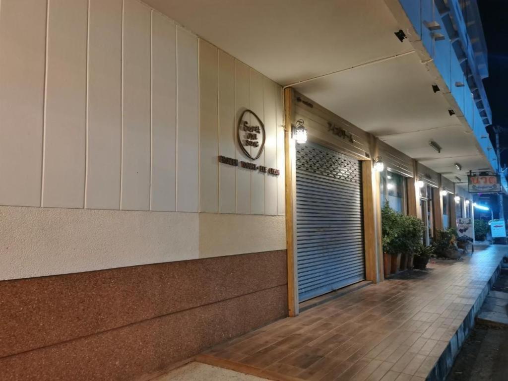 苏帕克酒店 加拉信 外观 照片